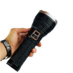 چراغ قوه اسمال سان Small Sun ZY-T300 | چراغ قوه شارژی 5000 لومن برد 1000 متر با باتری 41000 میلی‌آمپرساعت و پاوربانک