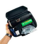 چراغ قوه اسمال سان Small Sun ZY-T300 | چراغ قوه شارژی 5000 لومن برد 1000 متر با باتری 41000 میلی‌آمپرساعت و پاوربانک - Image 7